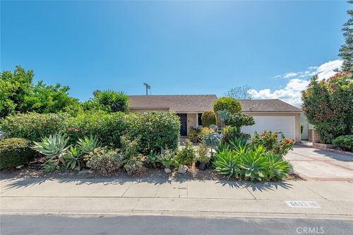 8613 Katherine Ave, Panorama City, CA, 91402-3107 | Card Image