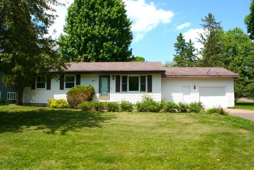 611 Riverside Cir, Ladysmith, WI, 54848-2372 | Card Image