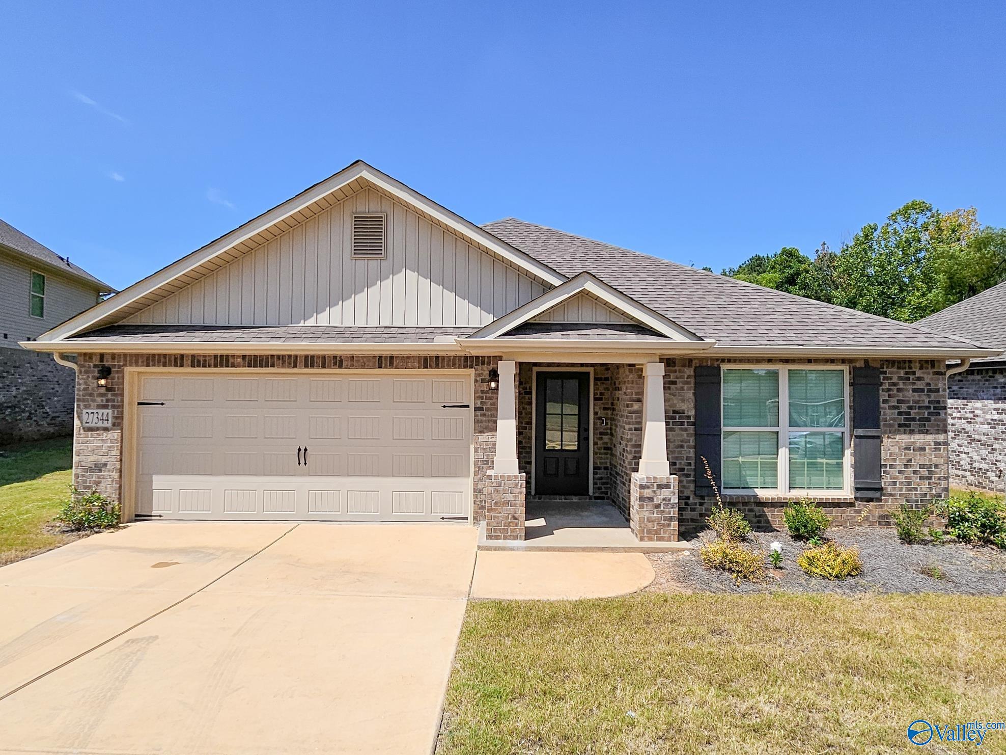 Mckenna Dr, Athens, AL 35613