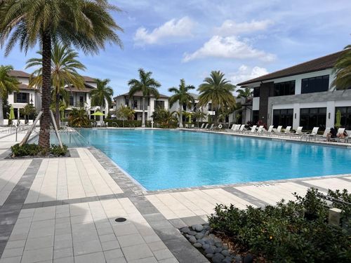 apt-407-8265 Nw 41st St, Doral, FL, 33166-6285 | Card Image