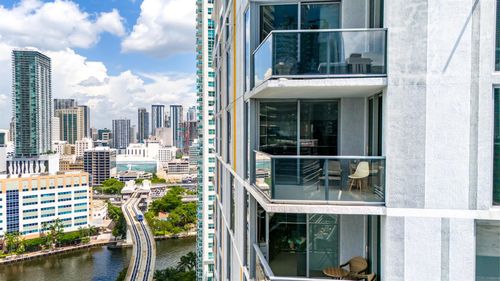 apt-2601-31 Se 6th St, Miami, FL, 33131-3176 | Card Image