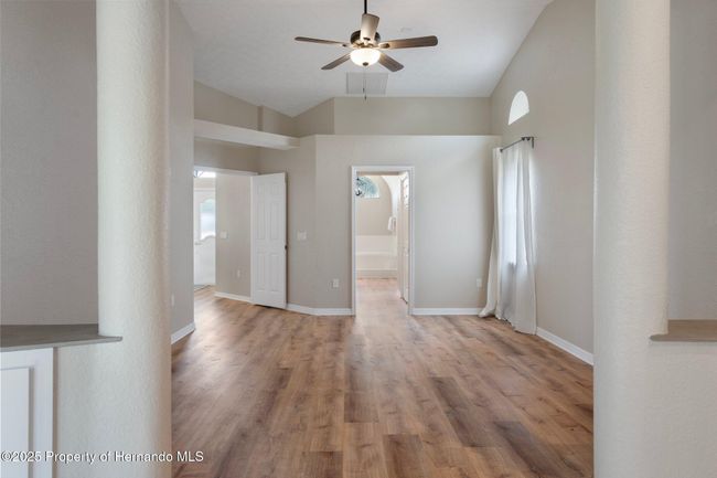 11242 Riddle Dr, House other with 3 bedrooms, 3 bathrooms and null parking in SPRING HILL FL | Image 42