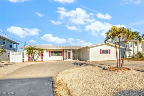 239 Ibis St, FORT MYERS BEACH, FL, 33931-4517 | Card Image