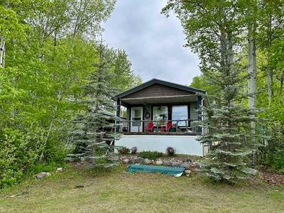 310 Beaver Dr, House detached with 1 bedrooms, 2 bathrooms and 8 parking in Camrose County AB | Image 1