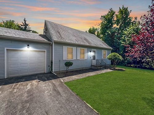 3-3 Maple Ridge Rd, Seabrook, NH, 03874-4165 | Card Image