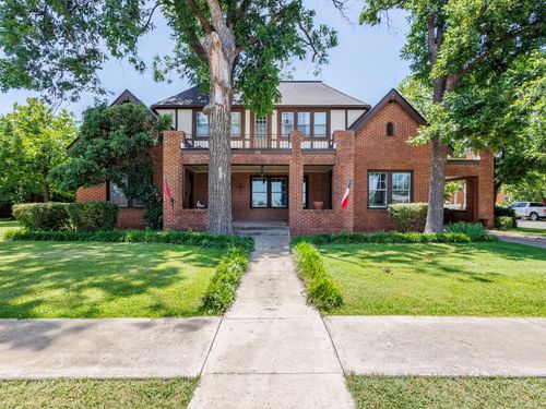 315 W Pecan St, Coleman, TX, 76834-4149 | Card Image