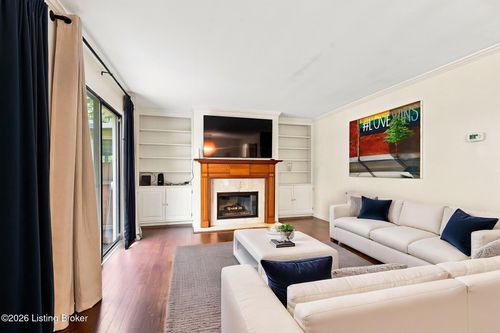 16-3607 Brownsboro Rd, Louisville, KY, 40207 | Card Image