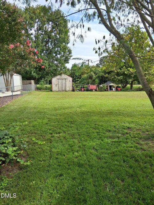 204 Grants Way, Four Oaks, NC, 27524-9666 | Card Image