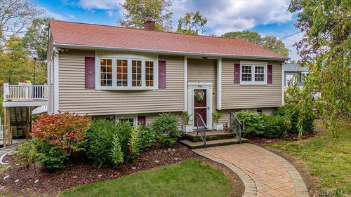 20 Jeffrey Ct, Carmel, NY, 10512-3073 | Card Image