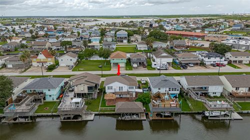 228 Barracuda St, Bayou Vista, TX, 77563-2562 | Card Image