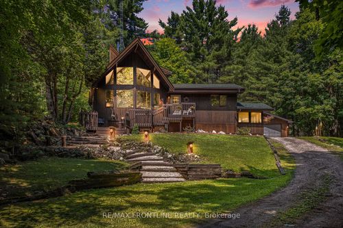 327 Lakewood Rd, Perth, ON, K7H0C7 | Card Image