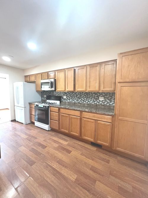 1420 Chippewa Trl, Wheeling, IL, 60090-5114 | Card Image