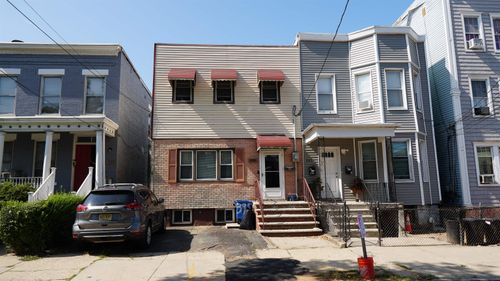 395 Union St, Jersey City, NJ, 07304-1211 | Card Image
