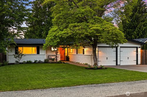 12426 Ne 73rd St, Kirkland, WA, 98033-8306 | Card Image