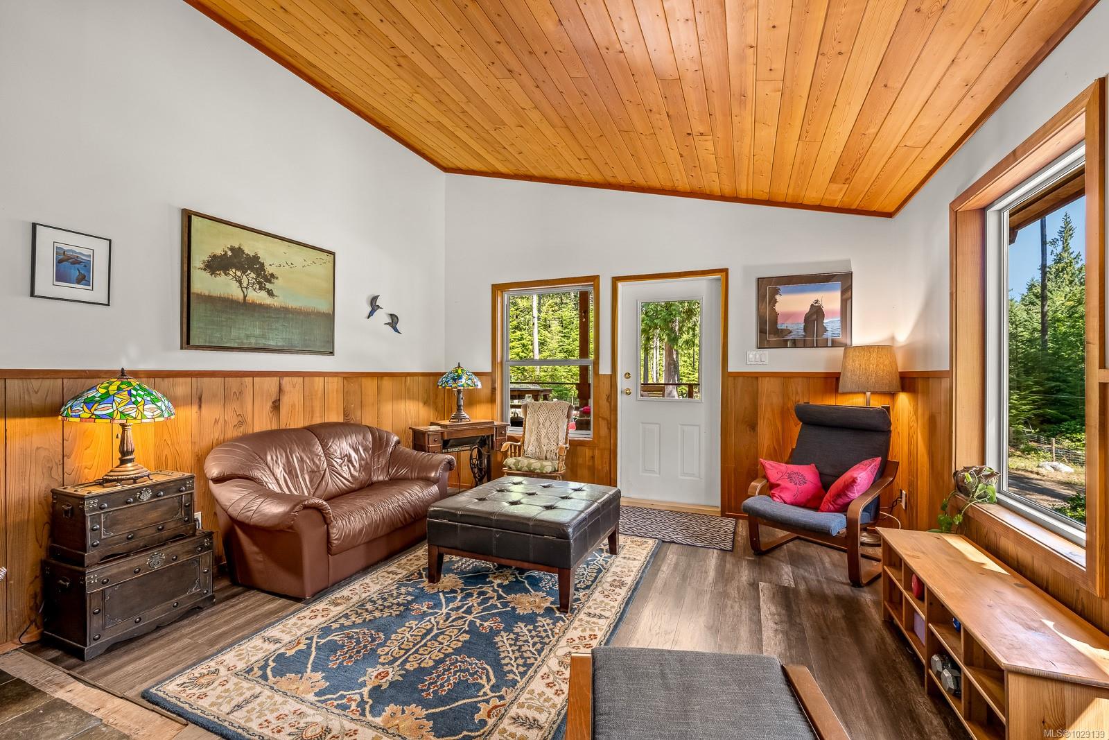 Residential in Cortes Island 4