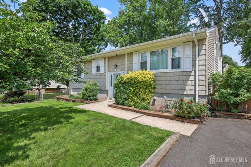 282 Crystal St, Avenel, NJ, 07001-1101 | Card Image