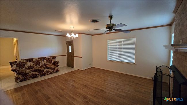 Living Room | Image 23