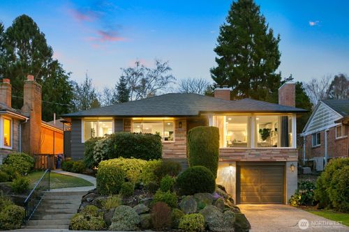 2830 32nd Ave W, Seattle, WA, 98199-2601 | Card Image