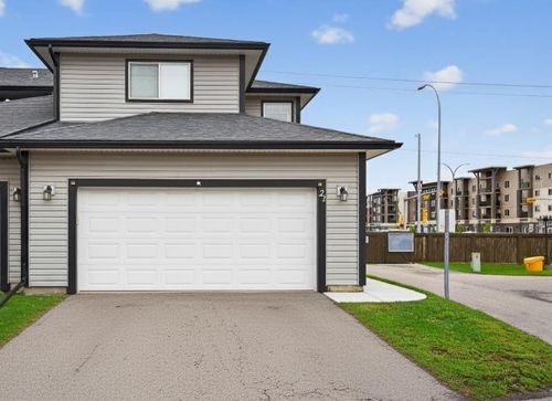 21-102 Canoe Square Sw, Airdrie, AB, T4B2Z1 | Card Image