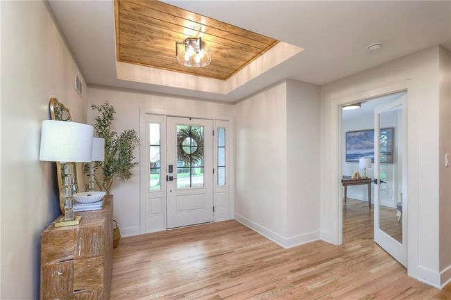 10314 Sagamore Ln, House other with 6 bedrooms, 5 bathrooms and null parking in Leawood KS | Image 7