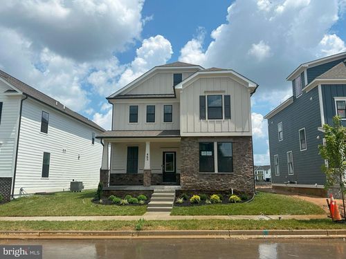 465 Hanson St, FREDERICK, MD, 21701-1252 | Card Image