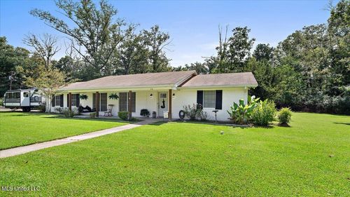 716 Line Dr, Forest, MS, 39074-3538 | Card Image