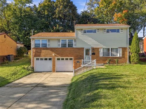716 Cottonwood Dr, Monroeville, PA, 15146-1104 | Card Image