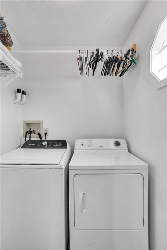 Main floor laundry just off the Kitchen | Image 15