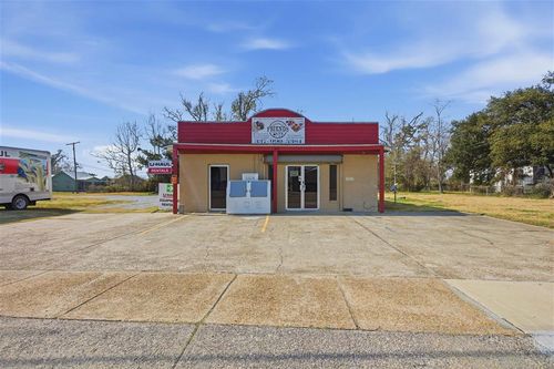 911 N Shattuck St Street, Lake Charles, LA, 70601 | Card Image