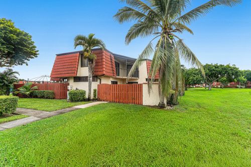 3754 Victoria Dr, West Palm Beach, FL, 33406-4943 | Card Image