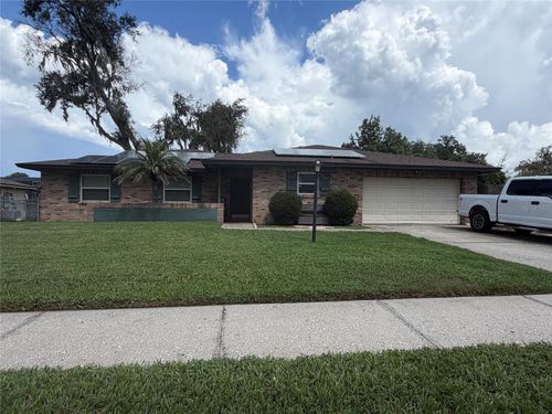 814 Shangri La Dr, SEFFNER, FL, 33584-3942 | Card Image