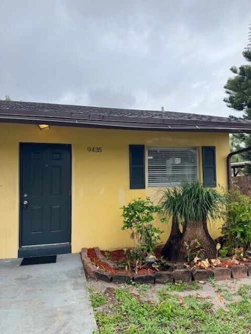 9435-9431 Sun Ct, West Palm Beach, FL, 33403-1072 | Card Image