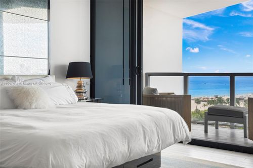 814-2201 Collins Ave, Miami Beach, FL, 33139-1717 | Card Image