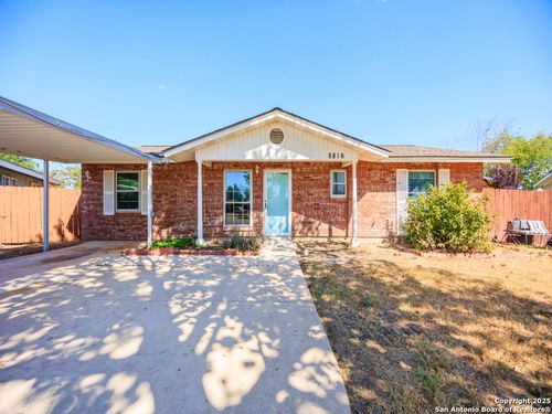8816 Oakbrook St, San Antonio, TX, 78221-3319 | Card Image