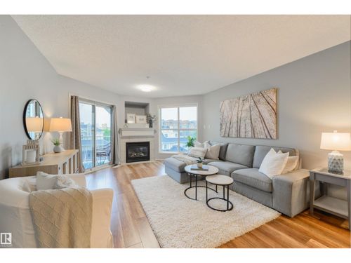 402-10221 111 St Nw, Edmonton, AB, T5K2W5 | Card Image