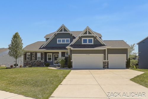 7738 Hawkin St, Allendale, MI, 49401-9805 | Card Image
