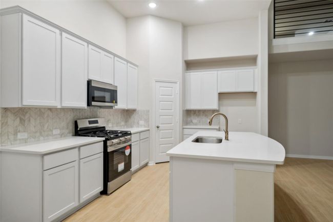 1081 Westfork Dr, House other with 5 bedrooms, 3 bathrooms and 3 parking in Sealy TX | Image 12