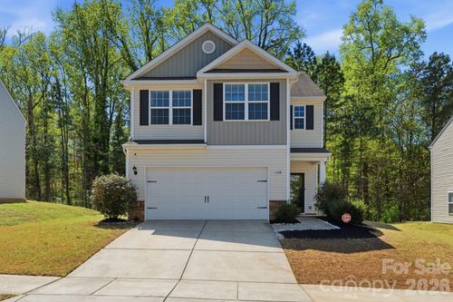 9528 Weikert Rd, Charlotte, NC, 28215-8206 | Card Image
