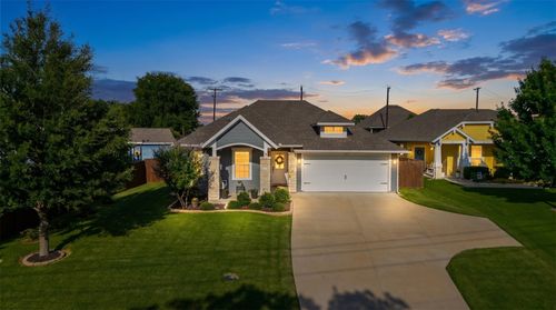 721 W Kimball St, Mansfield, TX, 76063-1963 | Card Image