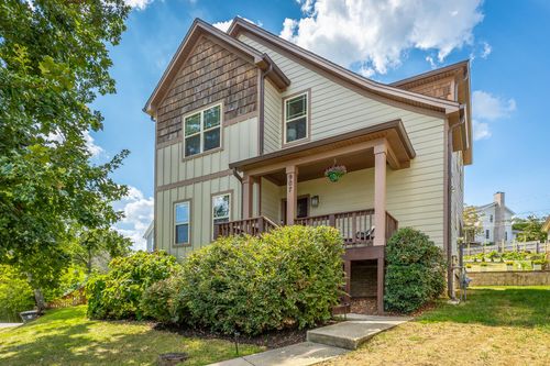 907 Overman St, Chattanooga, TN, 37405-3627 | Card Image