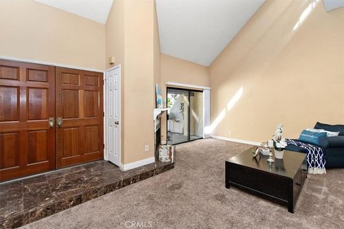 5465 E Centralia St, Long Beach, CA, 90808-1456 | Card Image