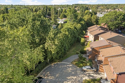 26 C Arnold Drive, Bells Corners and South to Fallowfield, ON, K2H6V9 | Card Image