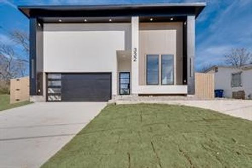 332 Avenue E, Dallas, TX, 75203-3559 | Card Image