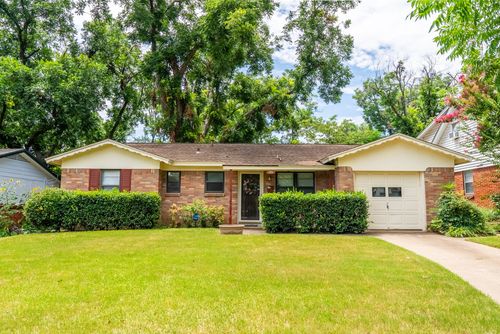 1712 Foster Dr, Arlington, TX, 76012-2322 | Card Image