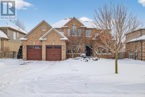 56 Fieldstone Cres S, Komoka, ON, N0L1R0 | Card Image