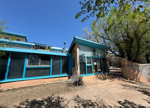 2313 W Alameda St, Santa Fe, NM, 87507-9401 | Card Image