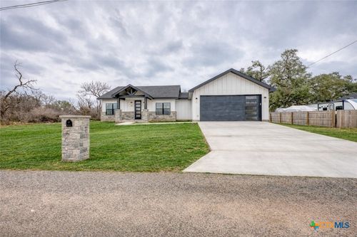 1501 Woodcrest Dr, Granite Shoals, TX, 78654-2880 | Card Image