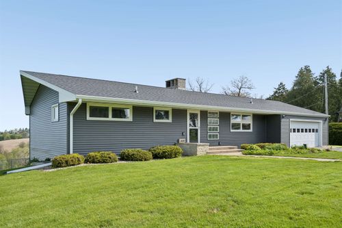 1608 County Road B, Platteville, WI, 53818-9501 | Card Image