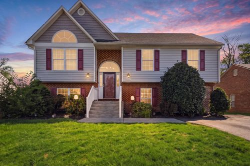 5920 Carolina Trl, Roanoke, VA, 24019-4568 | Card Image