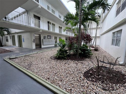 107-4205 N University Dr, Sunrise, FL, 33351-6220 | Card Image